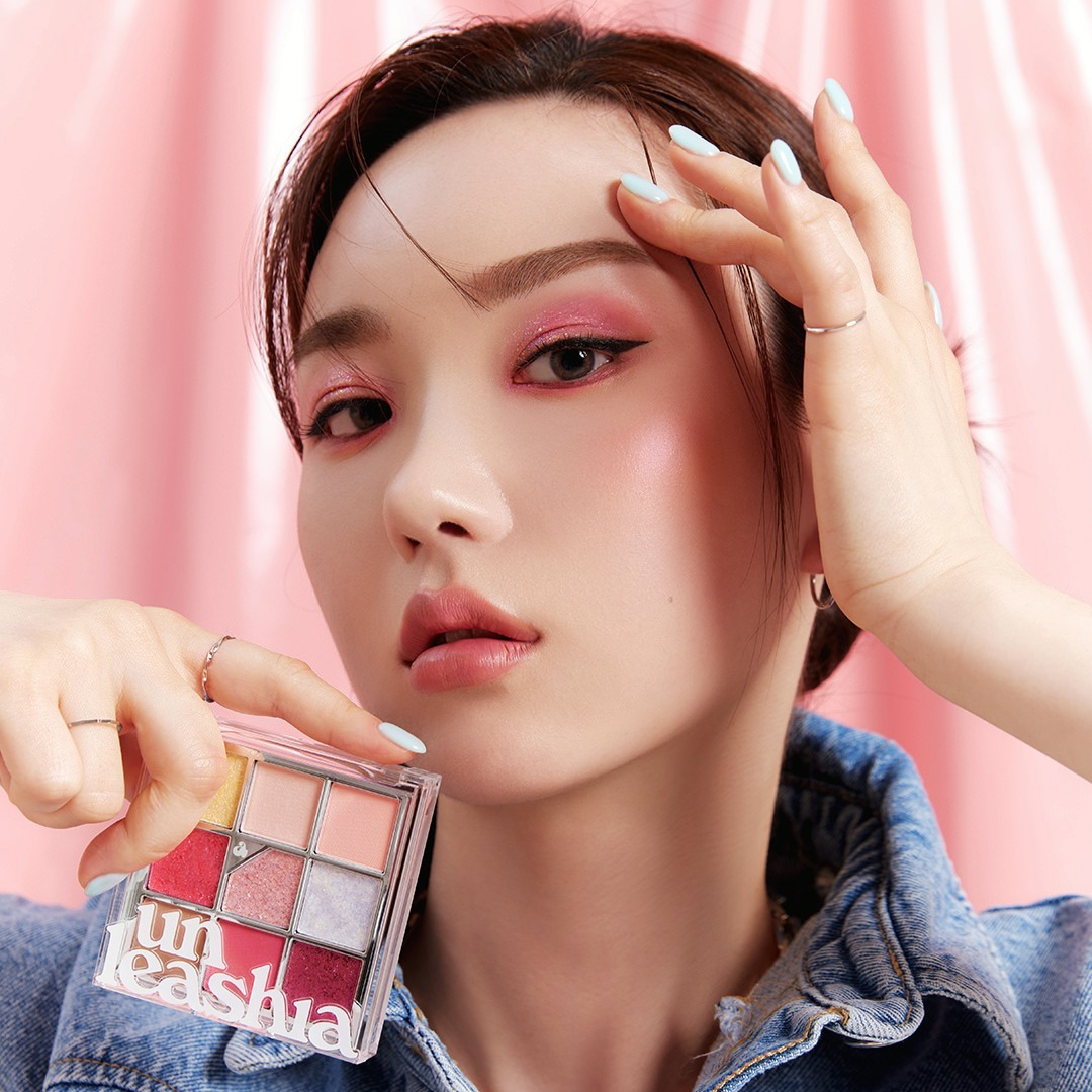 Glitterpedia Eye Palette (N°7 All of Peach Ade)