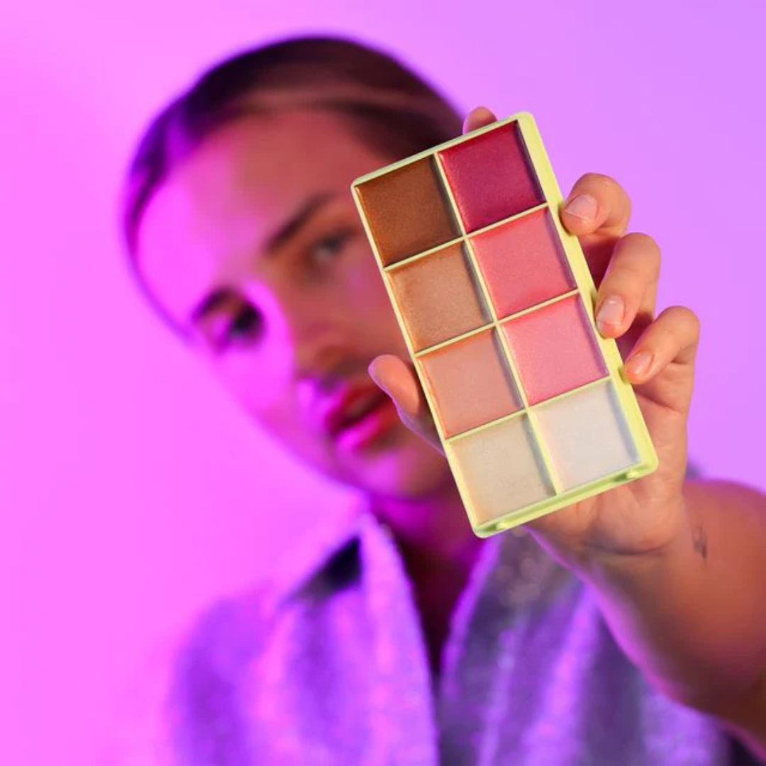 Comet Case Cream Highlighter